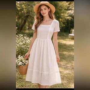 Vintage Bloomingdale's Cotton White cottagecore prairie-inspired minimalist M